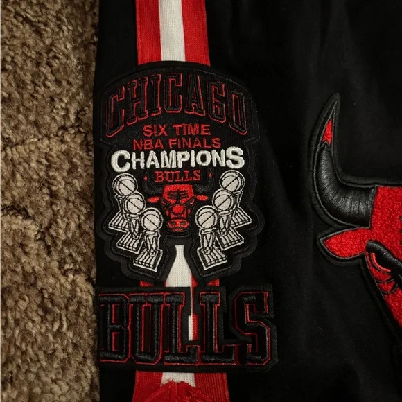 NBA final champions Chicago Bulls NWT men’s shorts L (make an offer) - Picture 4 of 7